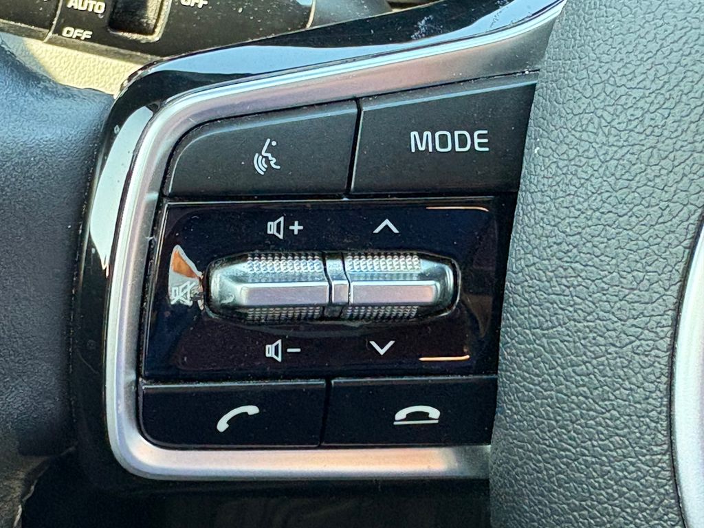 2022 Kia Sorento SX White at North Houston Mitsubishi