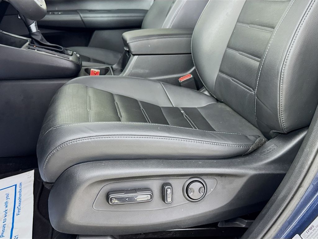 Used Car 2023 Honda Cr-v  Ex-l For Sale Under $30,000 In Austin, Texas