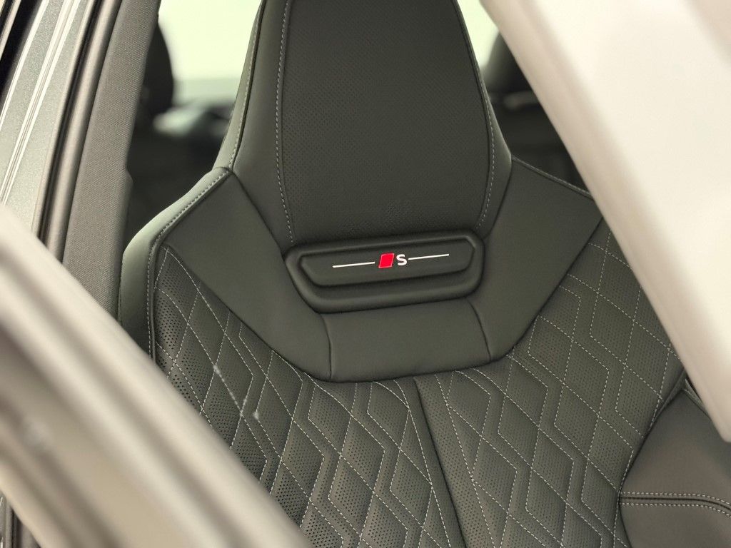 Thumbnail: 2026 Audi A6 - 22