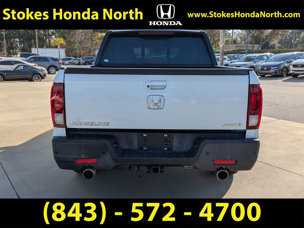 2021 Honda Ridgeline Black Edition - 4