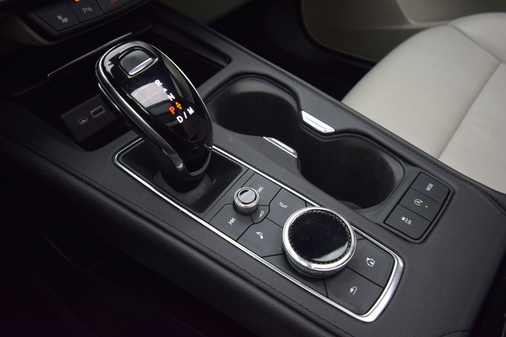used 2022 Cadillac XT4 car, priced at $23,000