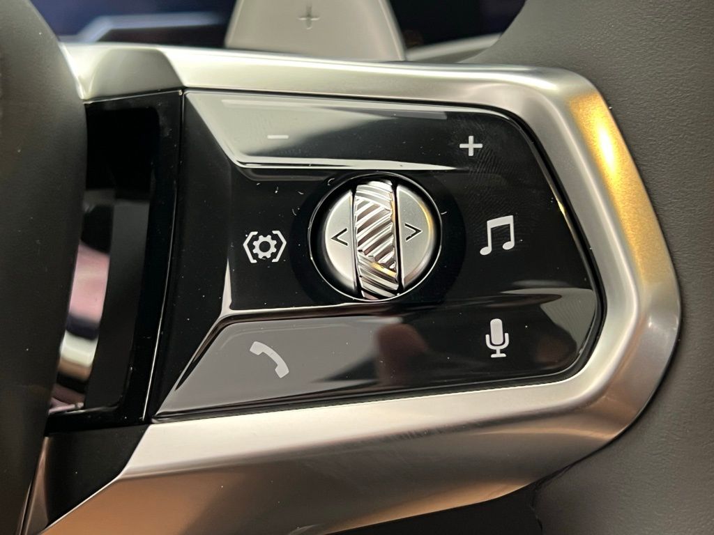 Thumbnail: 2026 BMW 7 Series - 18