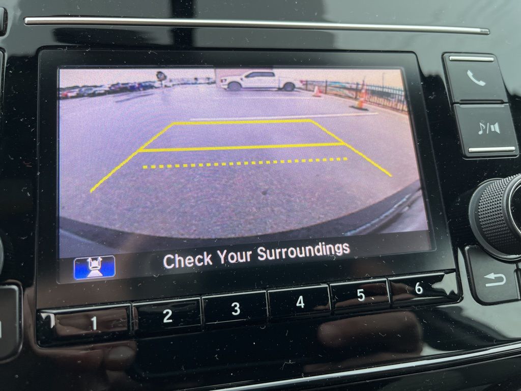 Thumbnail: 2018 Honda CR-V - 20