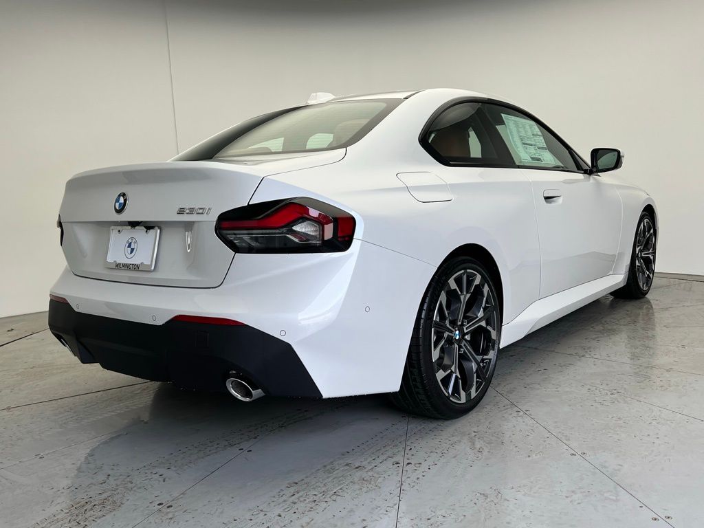 Thumbnail: 2026 BMW 2 Series - 3