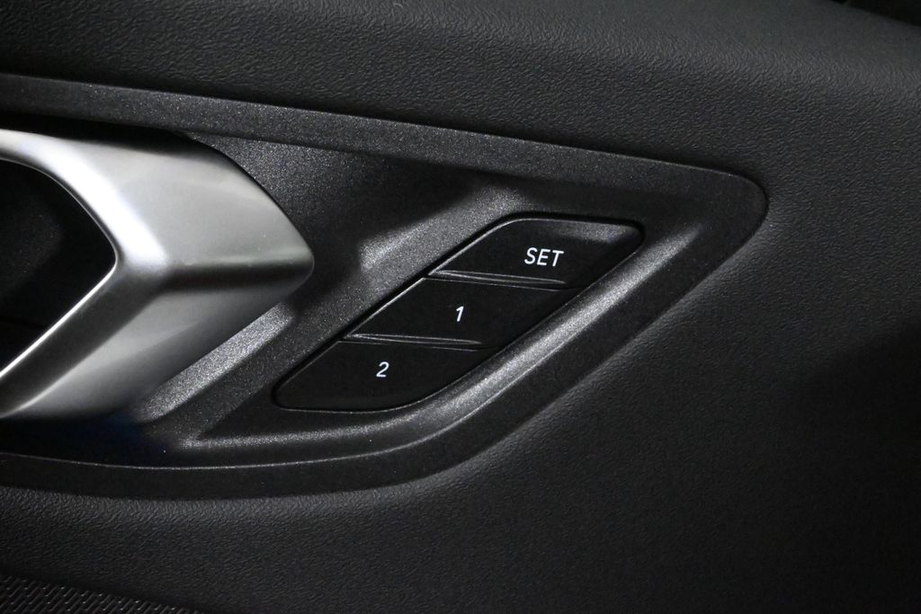 Thumbnail: 2025 BMW 2 Series - 30