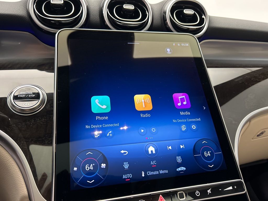 Thumbnail: 2026 Mercedes-Benz GLC - 17