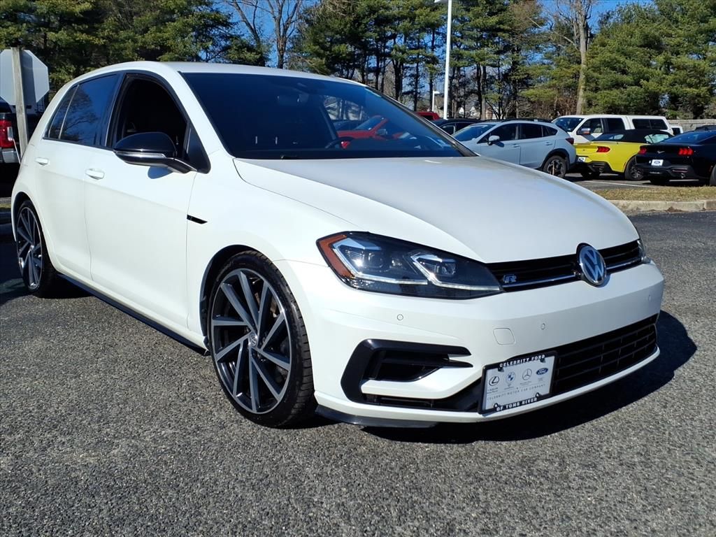 2018 Volkswagen Golf R 4-Door AWD