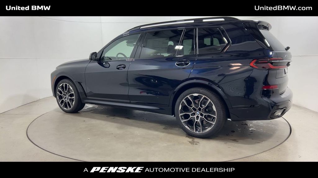 Thumbnail: 2026 BMW X7 - 6