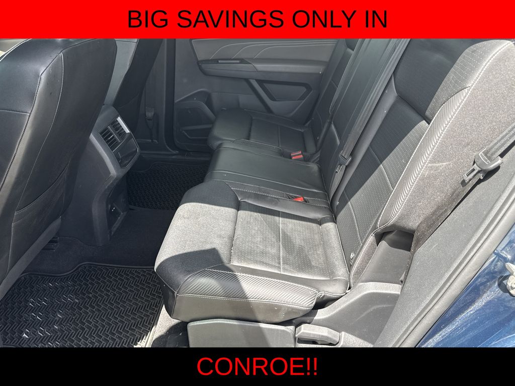 2022 Volkswagen Atlas Cross Sport 3.6L V6 SE w/Technology  at DeMontrond Auto Country