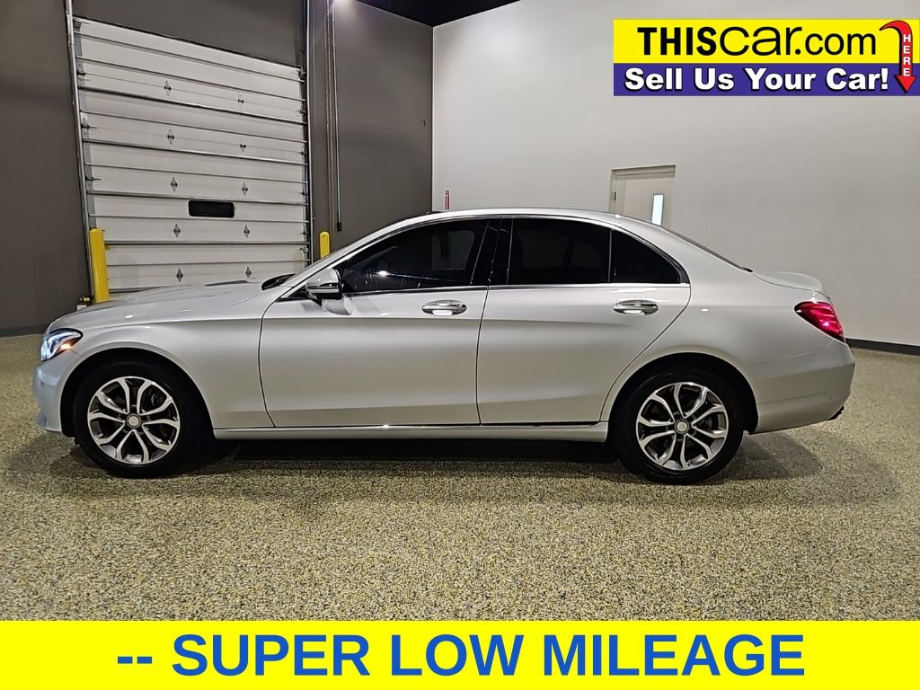 2016 Mercedes Benz C 300 photo 4