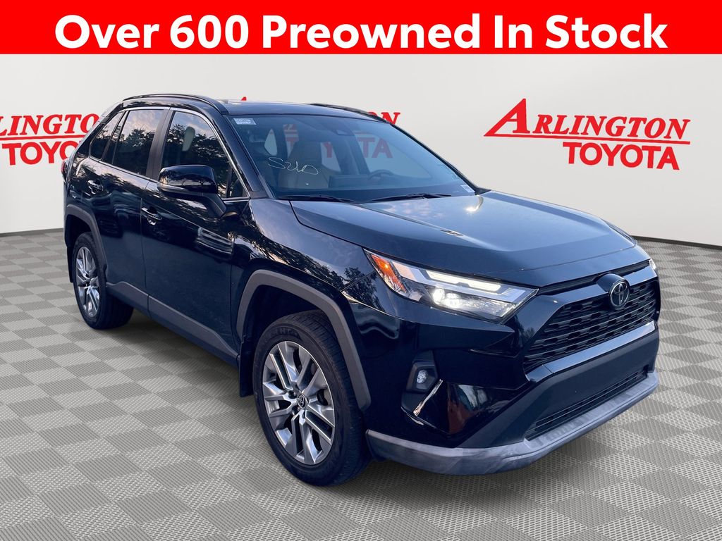 2022 Toyota RAV4 XLE Premium