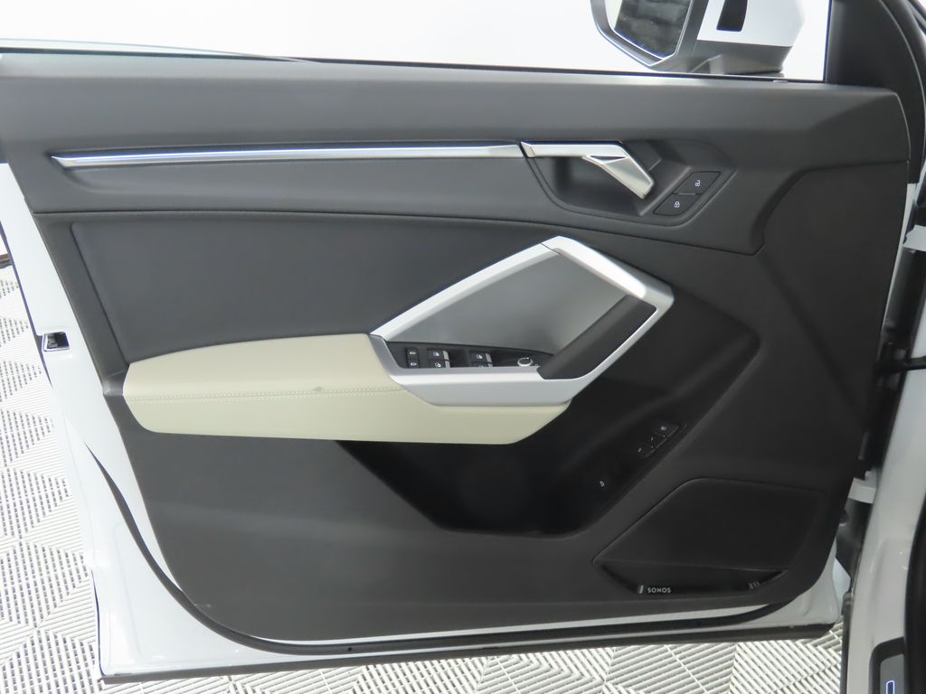 Thumbnail: 2025 Audi Q3 - 29