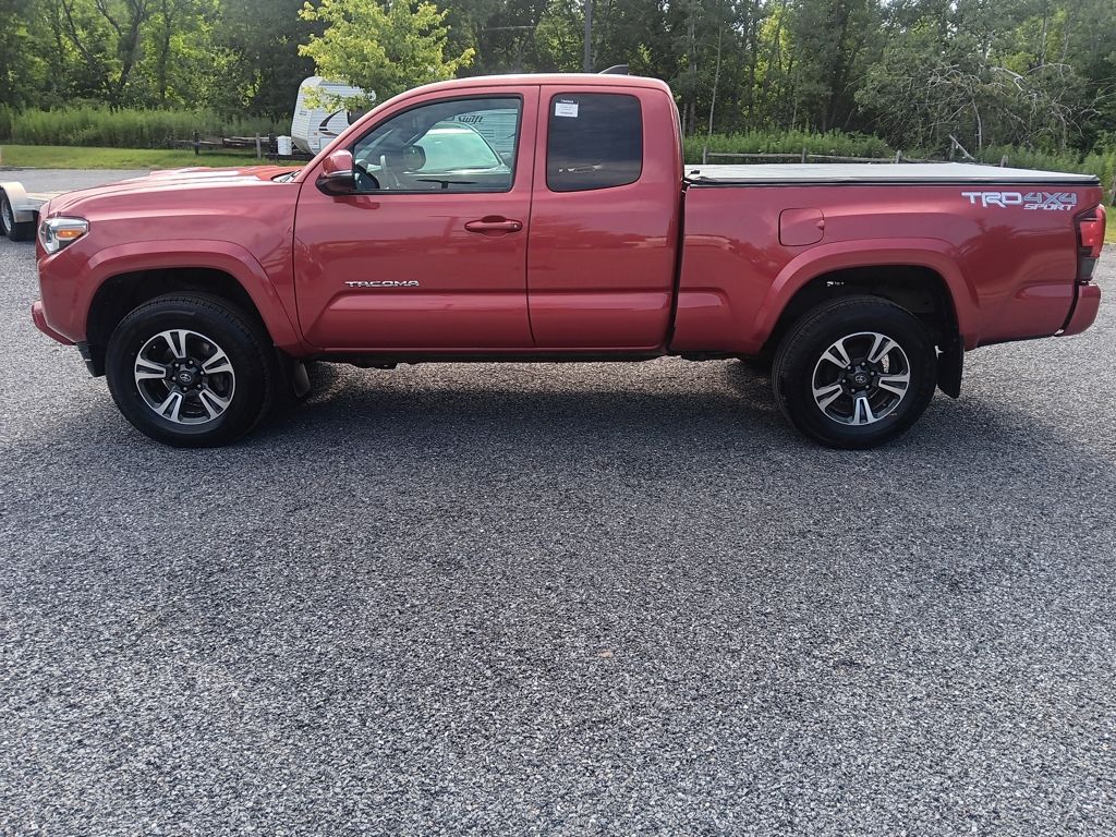 Used 2018 Toyota Tacoma Truck