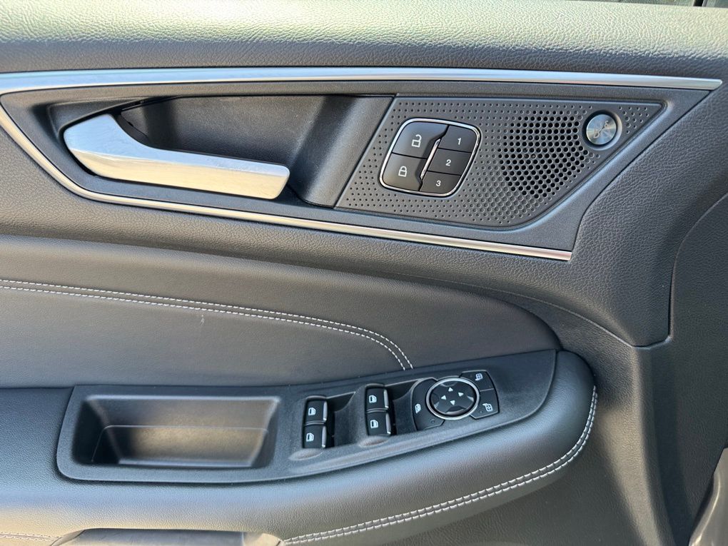 Used 2024 Ford Edge SUV