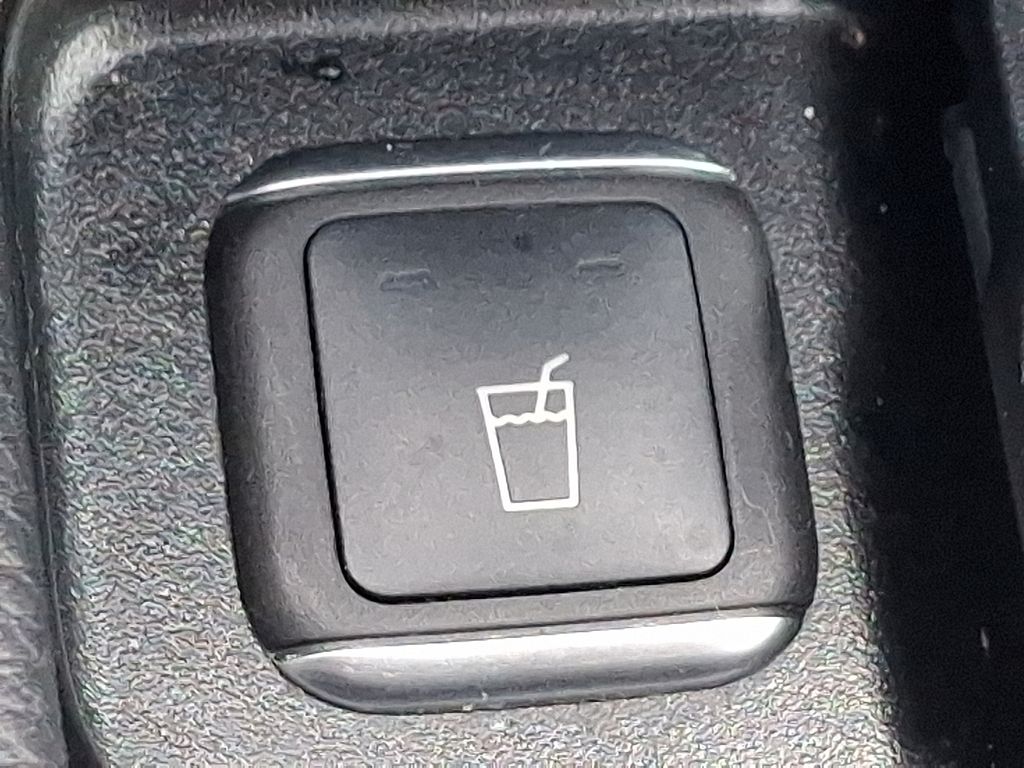 Thumbnail: 2016 Mercedes-Benz GL-Class - 27