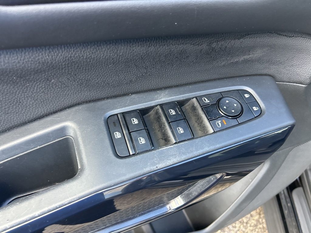 Used 2025 Black Nissan SV image 37