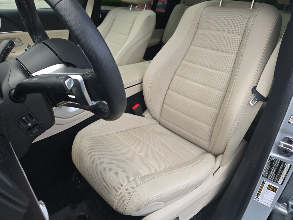 Certified Used 2025 Silver Mercedes-Benz GLS 450 image 24