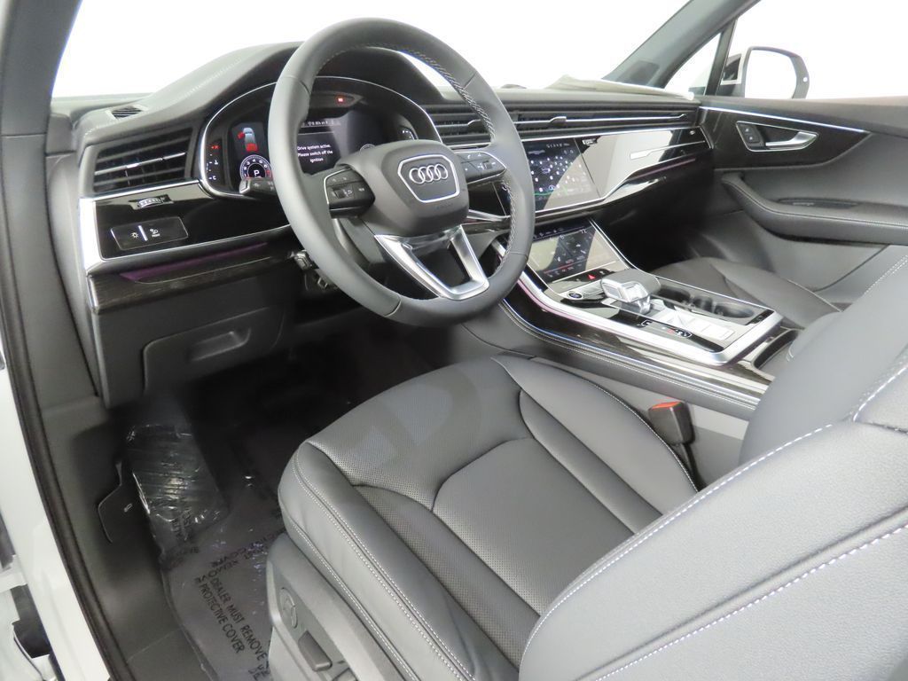 Thumbnail: 2026 Audi Q7 - 26