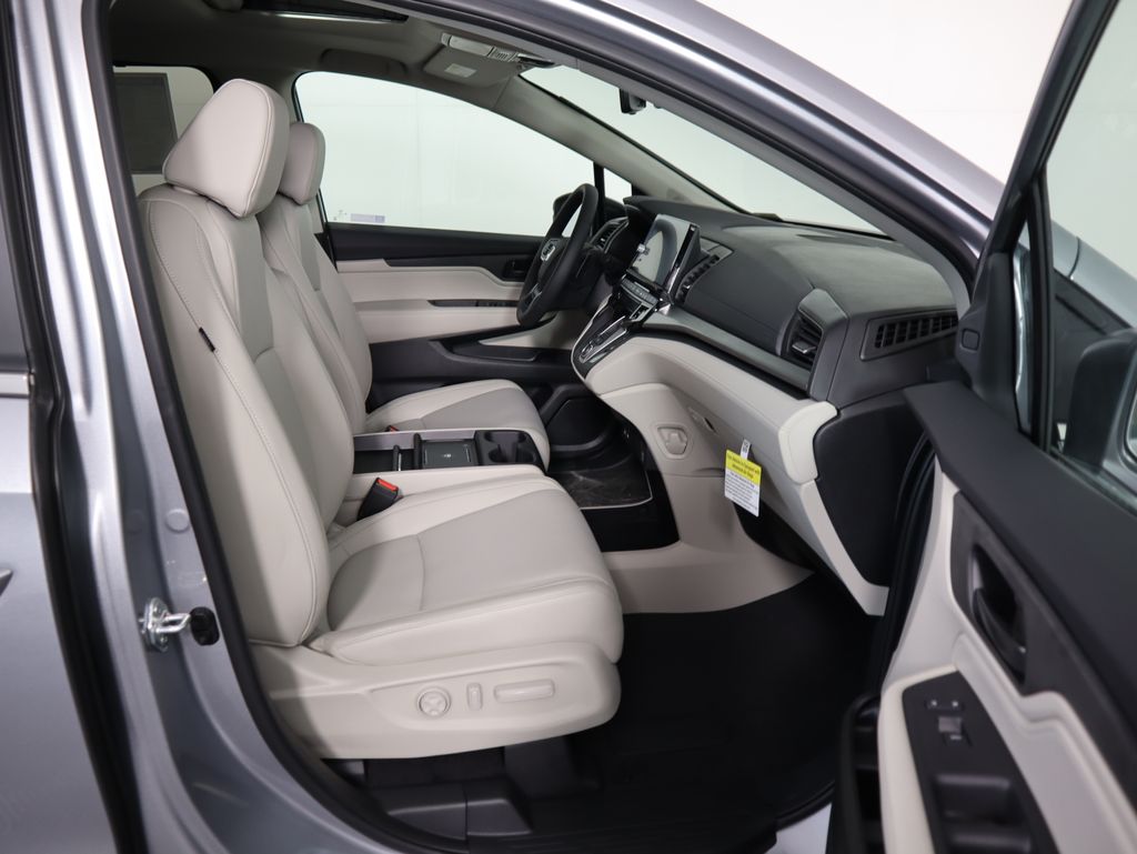 Thumbnail: 2026 Honda Odyssey - 20