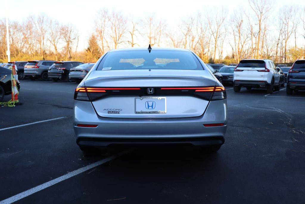 2025 Honda Accord SE 4