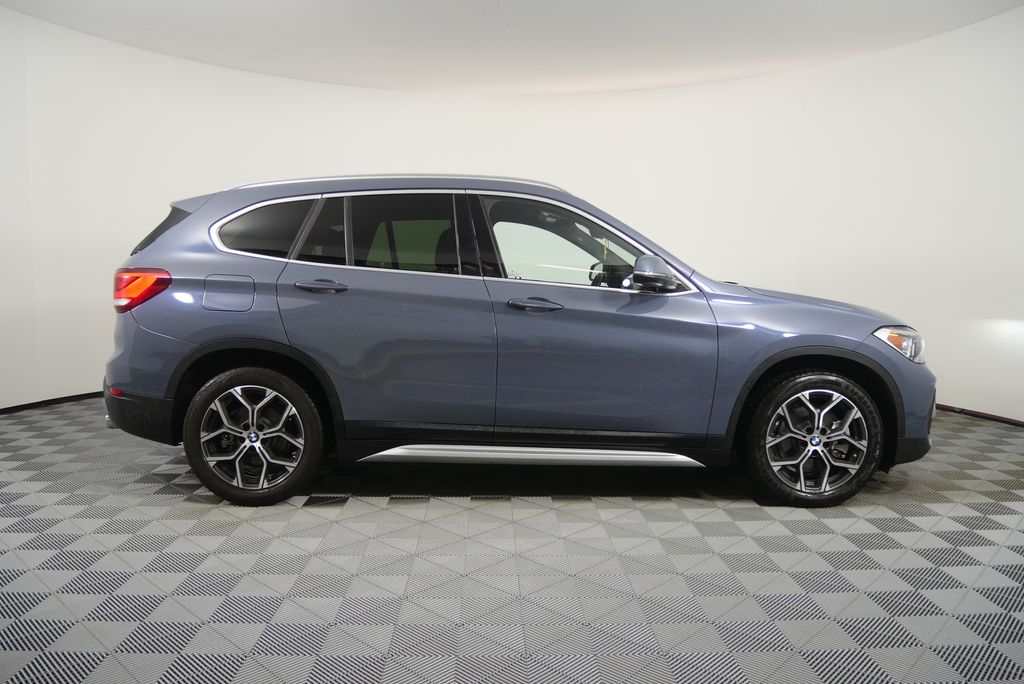 Thumbnail: 2021 BMW X1 - 2