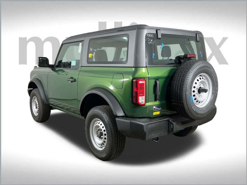 2025 Ford Bronco Base photo 8
