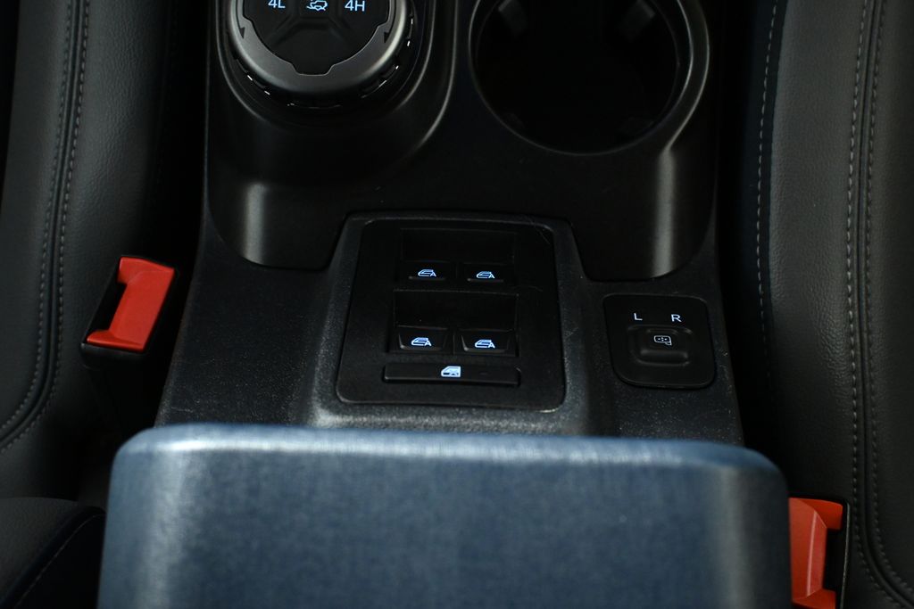 Thumbnail: 2023 Ford Bronco - 26