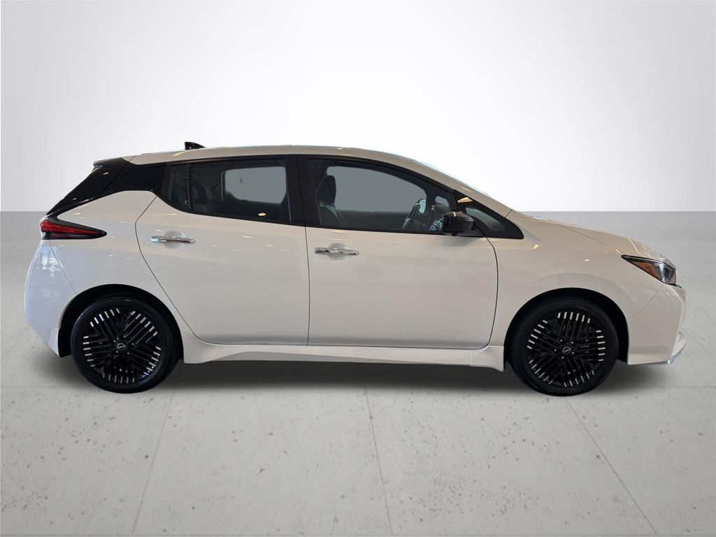 2024 Nissan Leaf SV Plus
