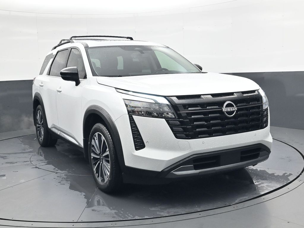 2026 Nissan Pathfinder Platinum 4WD