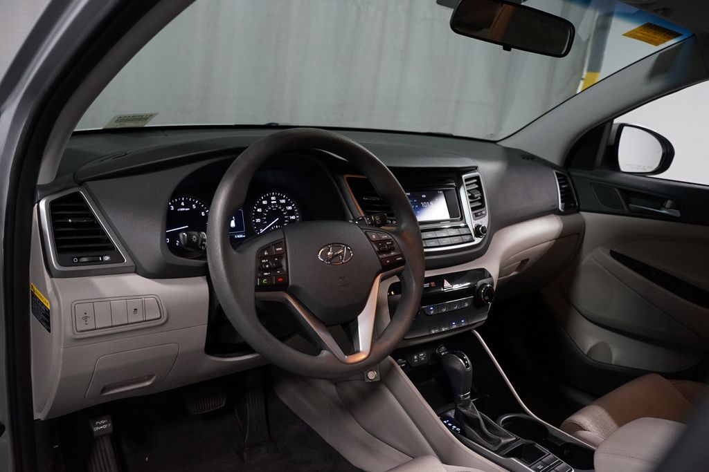 Thumbnail: 2017 Hyundai Tucson - 11