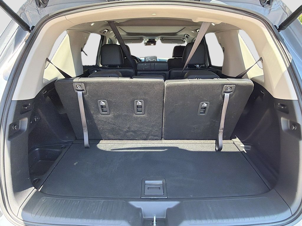 Used 2024 Gray Honda Touring image 27