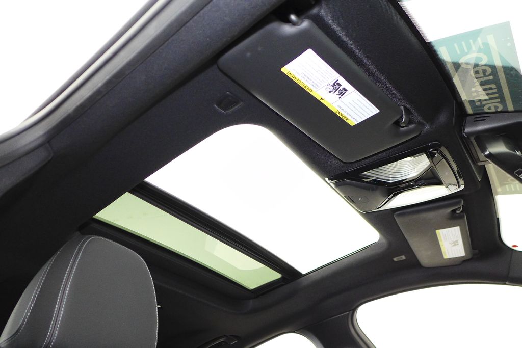 Thumbnail: 2023 BMW i4 - 18