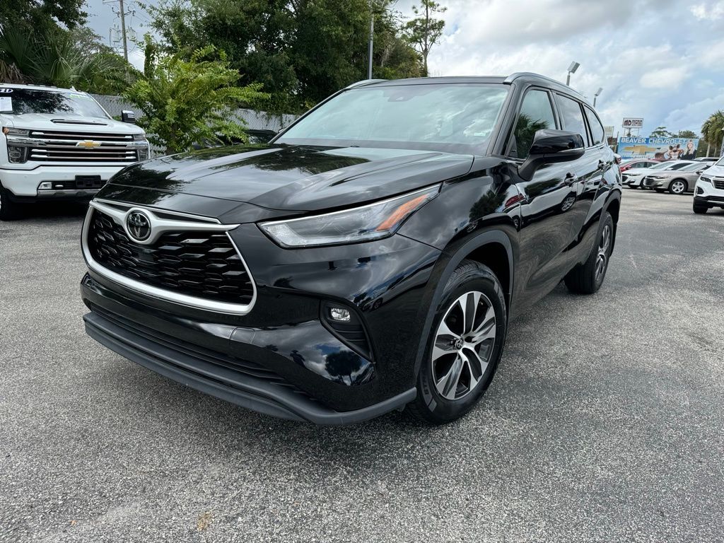 2021 Toyota Highlander XLE 4