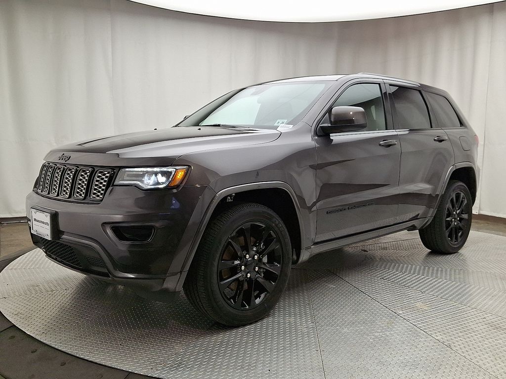 Thumbnail: 2021 Jeep Grand Cherokee - 1