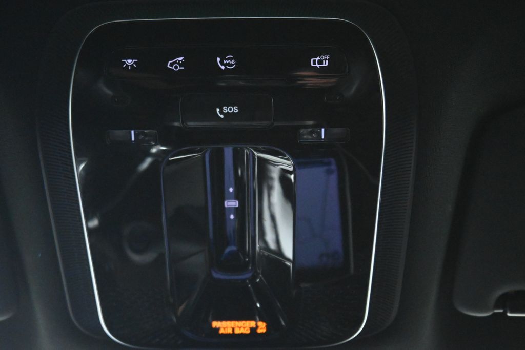 Thumbnail: 2022 Mercedes-Benz C-Class - 22