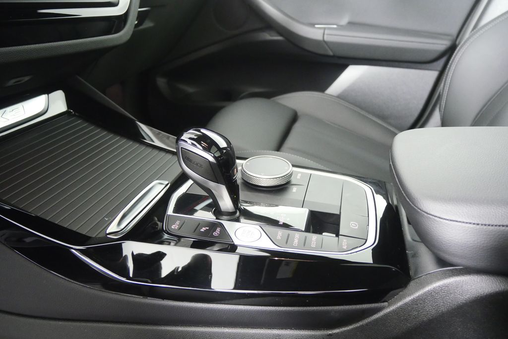 Thumbnail: 2024 BMW X3 - 26