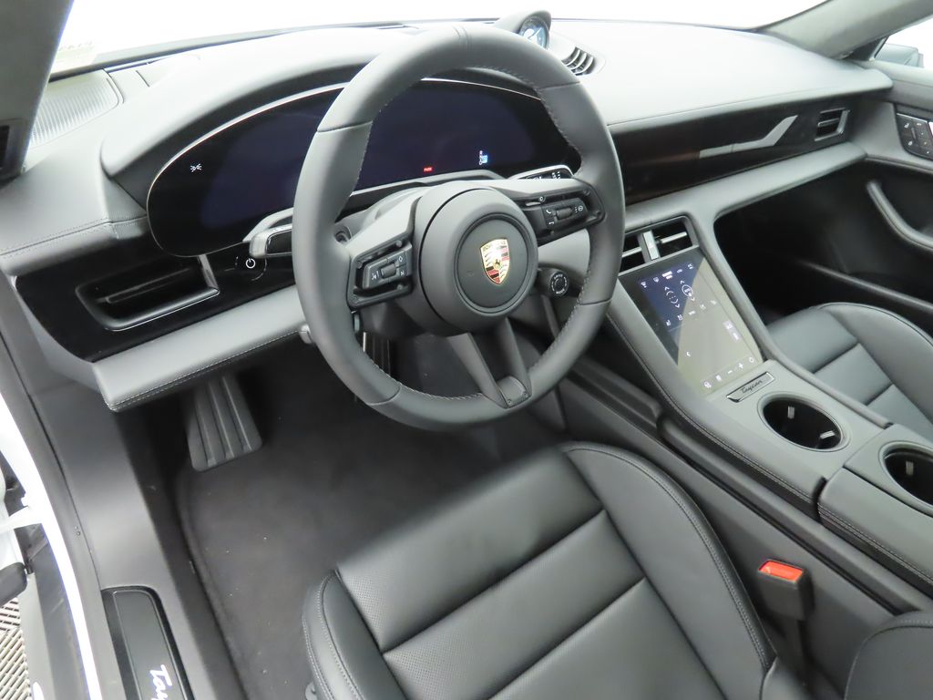 Thumbnail: 2025 Porsche Taycan - 4