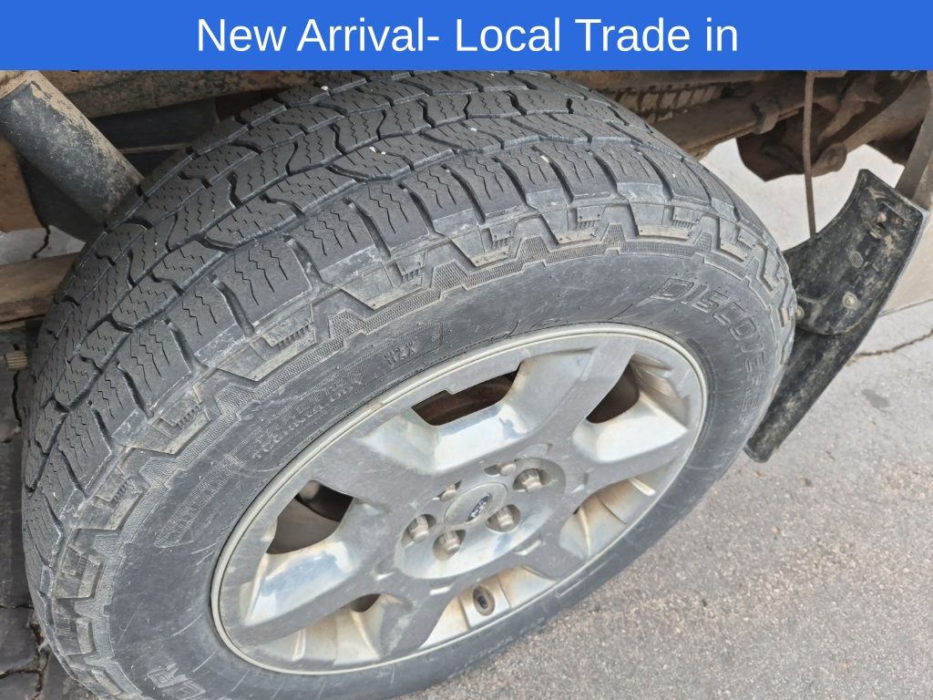 View vehicle photo 4