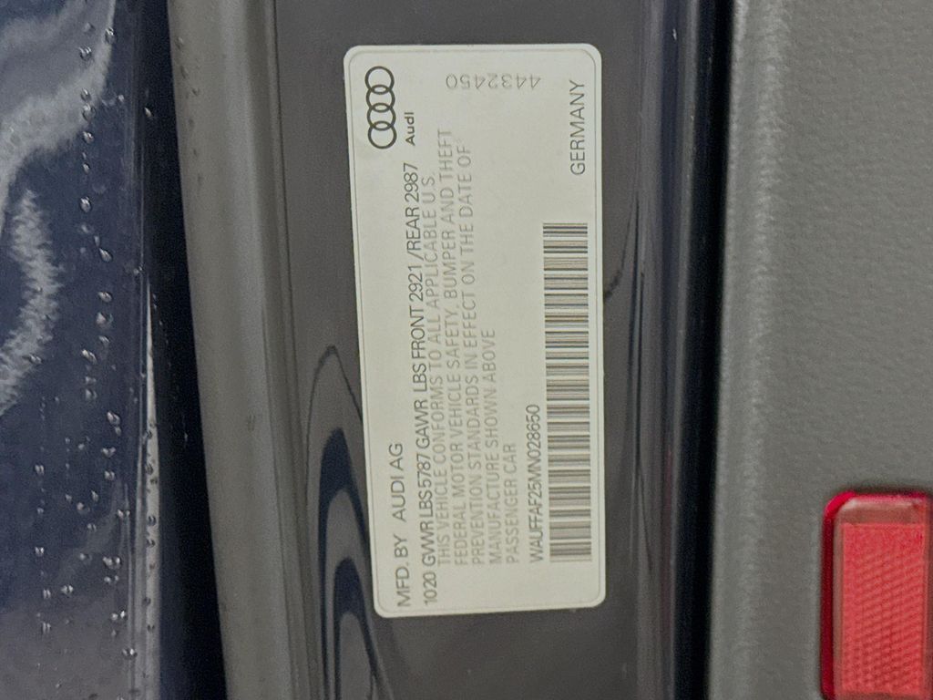 Thumbnail: 2021 Audi S6 - 15