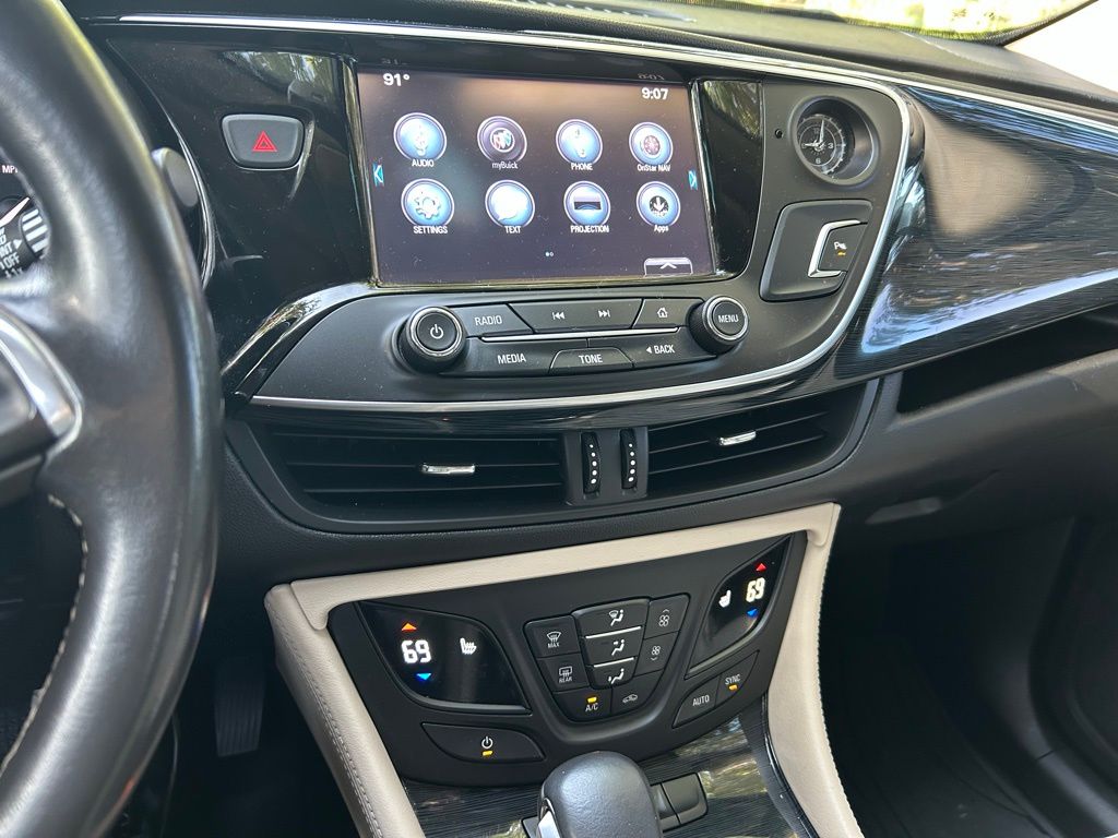 2018 Buick Envision Preferred 21