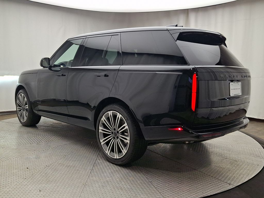 Thumbnail: 2026 Land Rover Range Rover - 4
