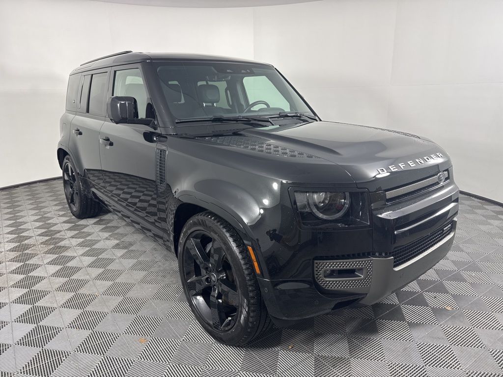 Thumbnail: 2023 Land Rover Defender - 3