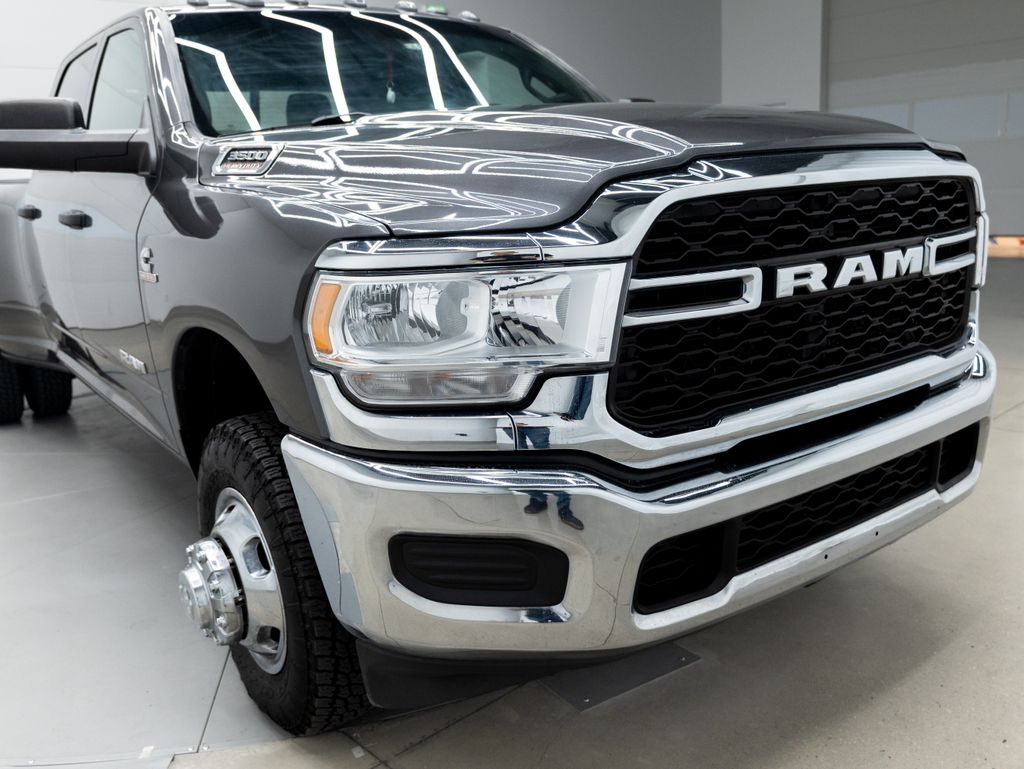2022 Granite Crystal Metallic Clearcoat Ram 3500 Tradesman 4X4 Truck