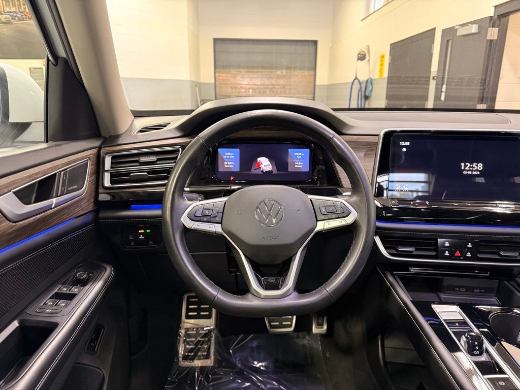 Thumbnail: 2024 Volkswagen Atlas - 23
