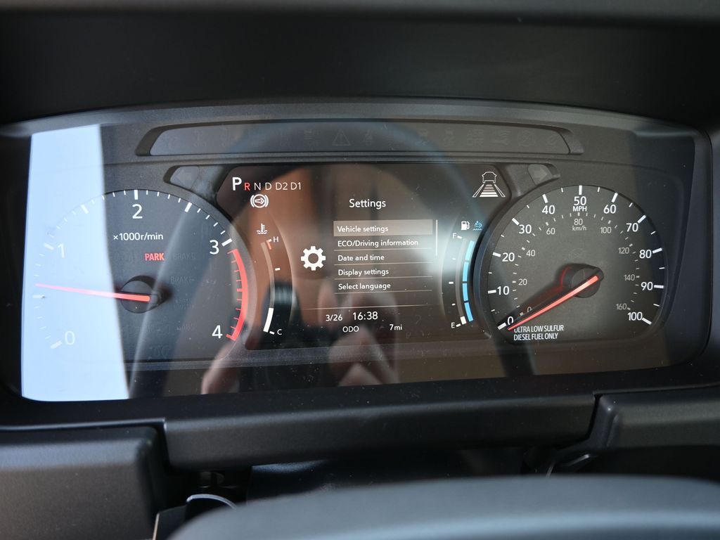 2025 Isuzu NRR 