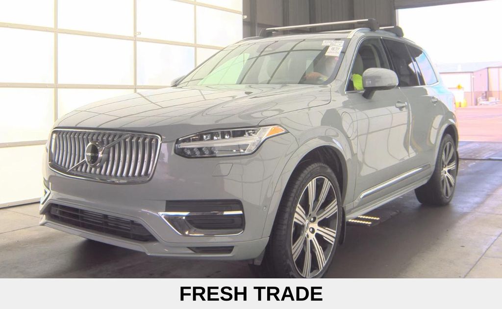 Vapour Gray Metallic 2025 Volvo XC90 Recharge T8 Ultra Bright Theme AWD SUV / Crossover Automatic