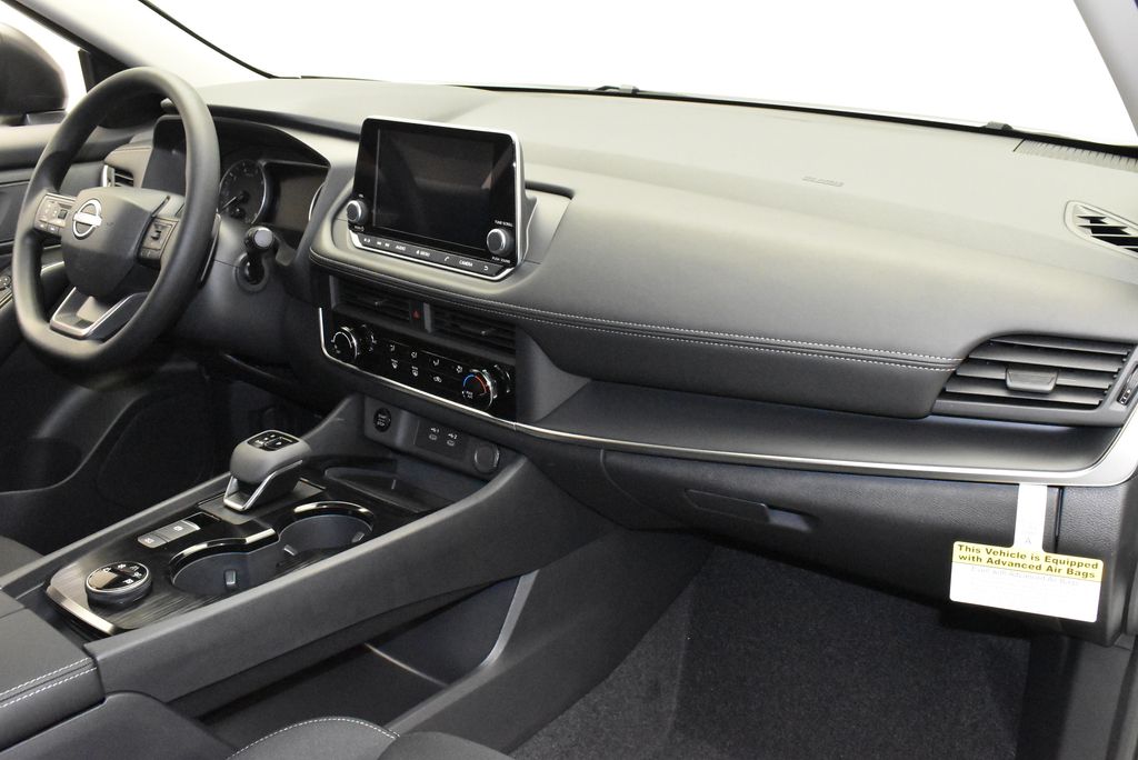 Thumbnail: 2026 Nissan Rogue - 24