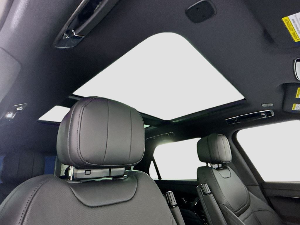 Thumbnail: 2026 Land Rover Range Rover Sport - 20