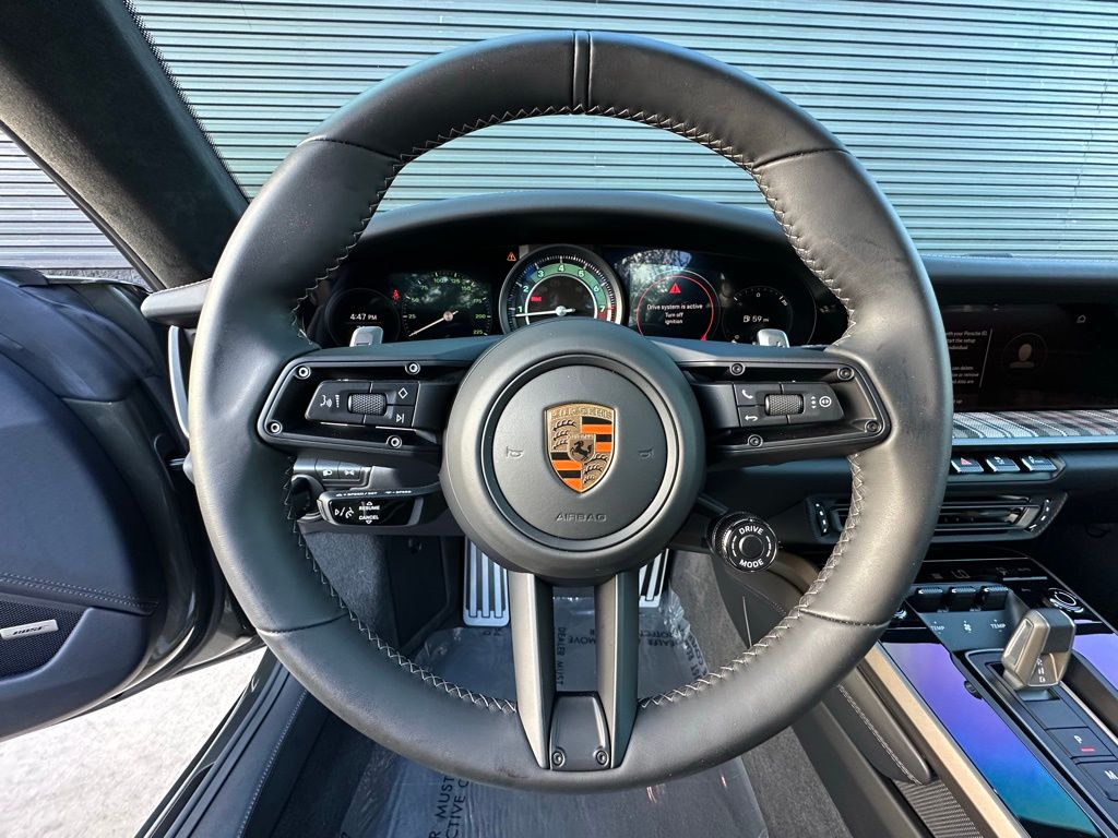 Thumbnail: 2025 Porsche 911 - 22