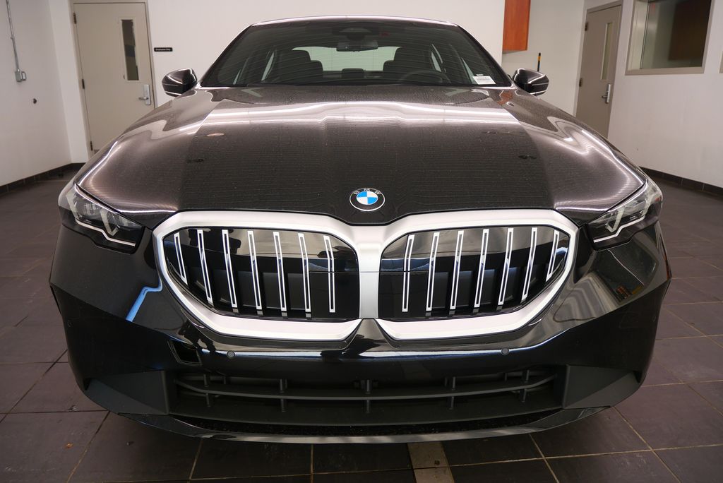 2024 BMW 5 Series 530i 8